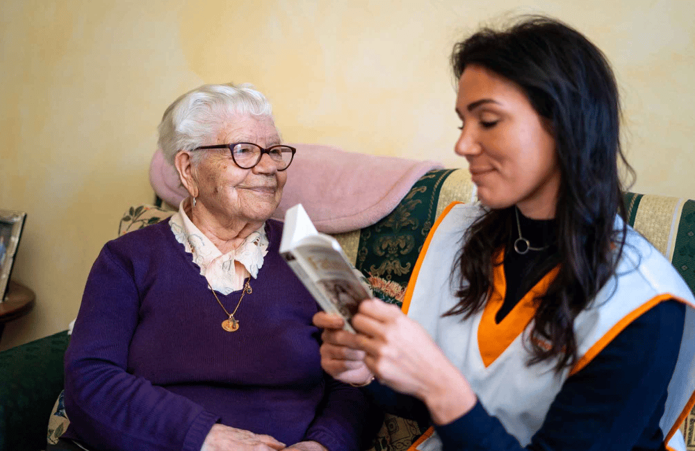 aide à domicile - Compagnie et conversion personnes âgées