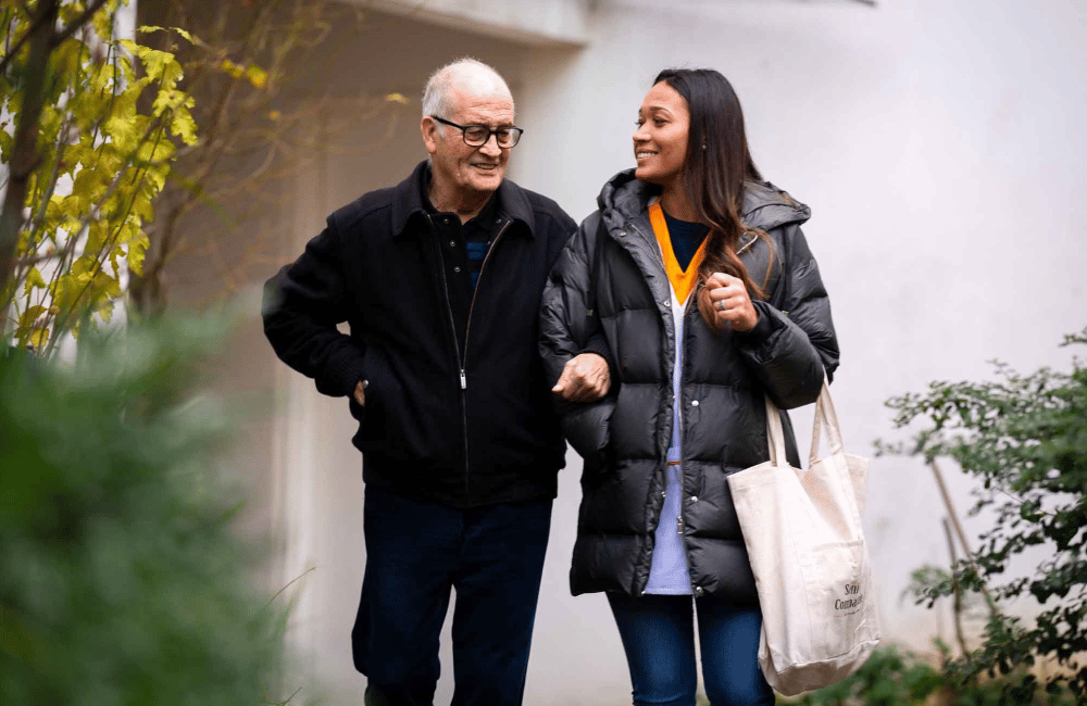 Promenades et sorties avec intervenants senior compagnie