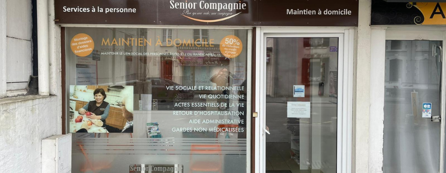 Extérieur Senior Compagnie La Roche-sur-Yon vitrine