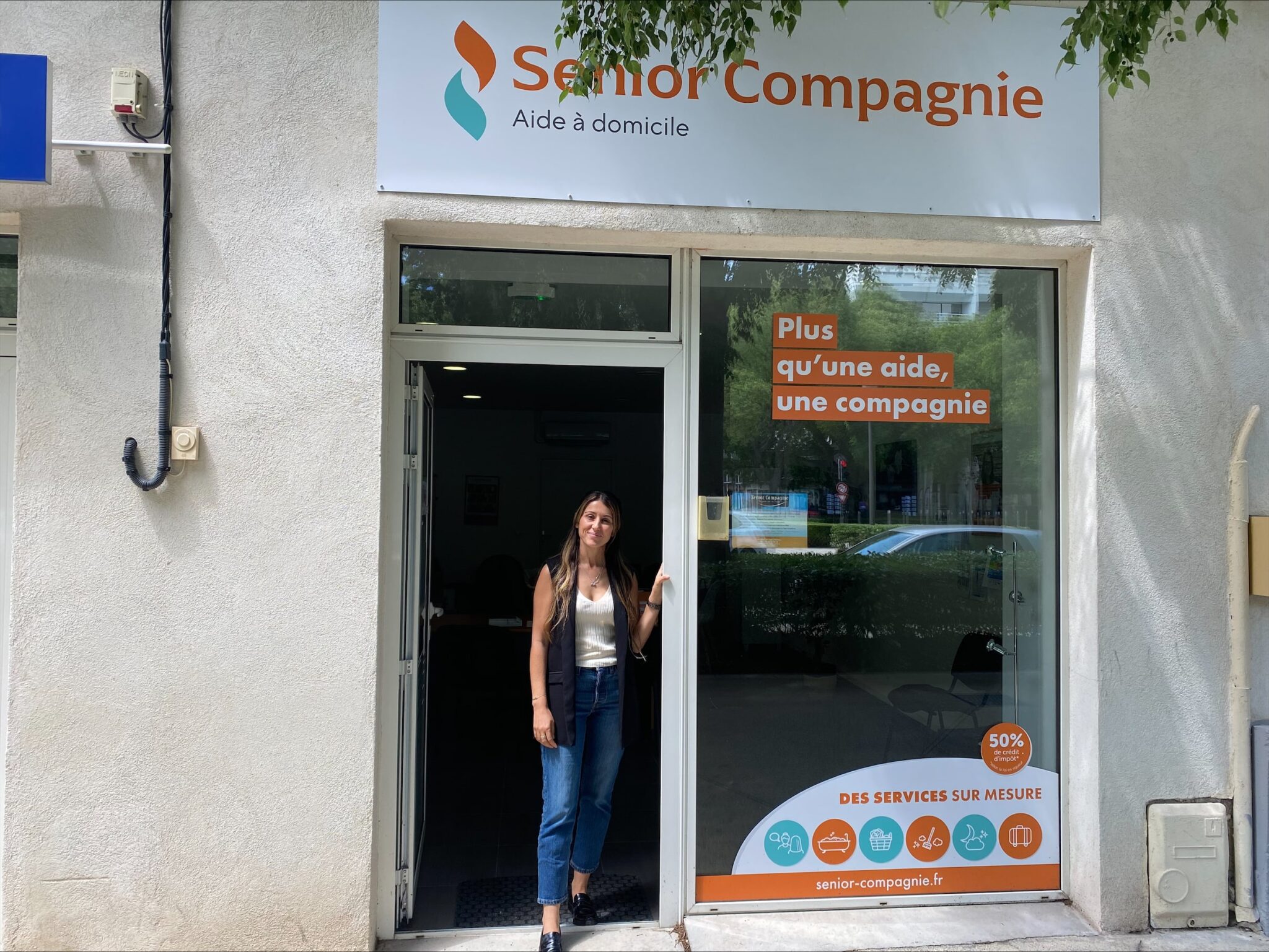 Senior Compagnie Nîmes Sonia Mansouri Responsable agence