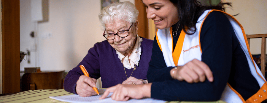 aide à domicile - aide sollicitation cognitive personne âgée