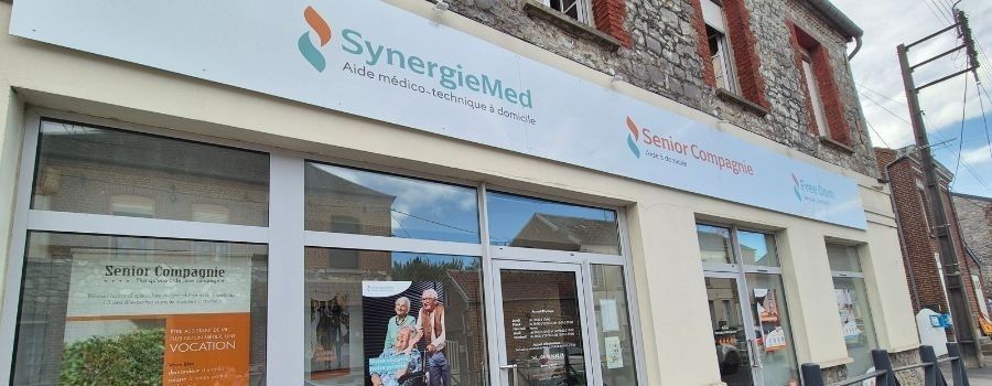 Vitrine agence Senior Compagnie Ferriere-la-Grande, aide à domicile