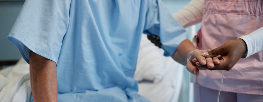 Découvrez comment faire hospitaliser votre proche âgé