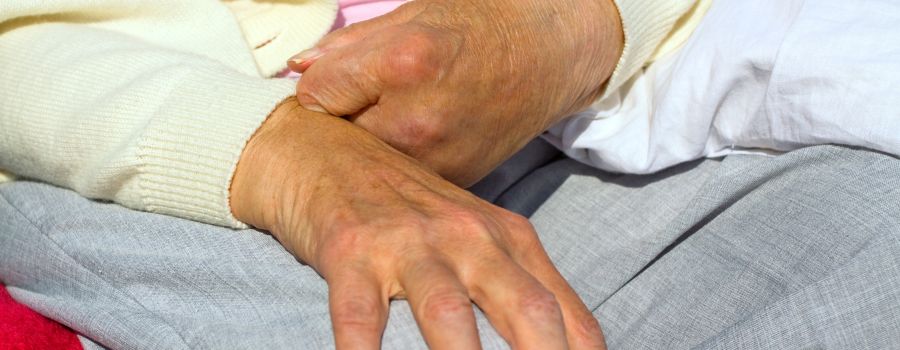 Récupération après un AVC de la personne âgée : comment ça se passe ?
